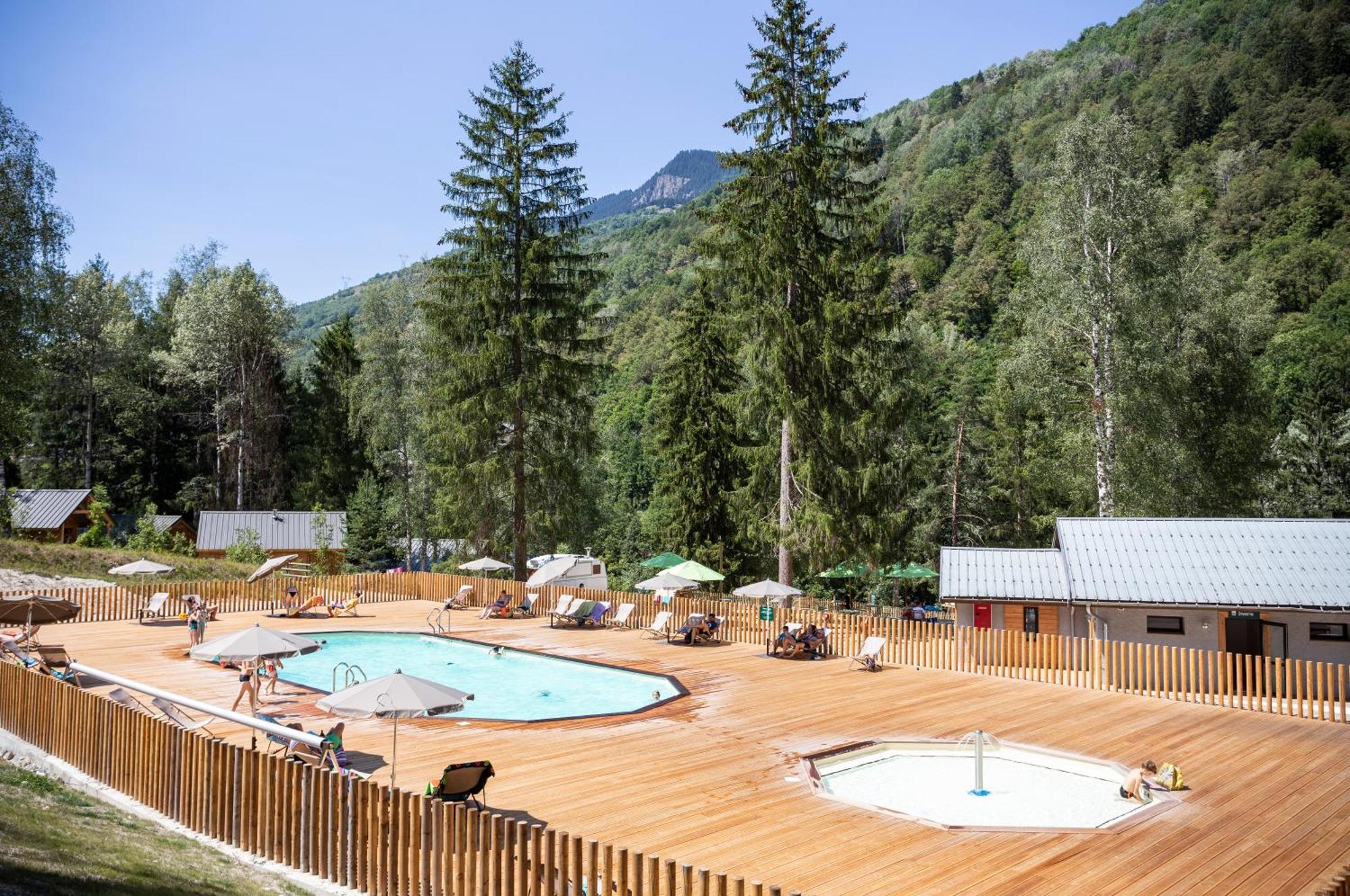 Huttopia Bozel en Vanoise Esterno foto